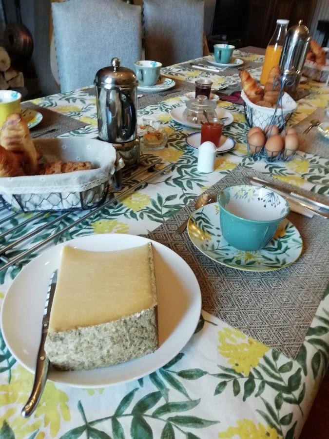 Domaine Les Pradets Bed and Breakfast La Bourboule Eksteriør billede